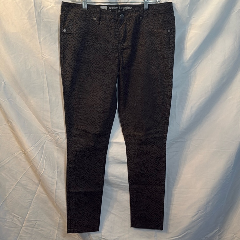 Size 12 Women Mossimo Premium Denim Legging